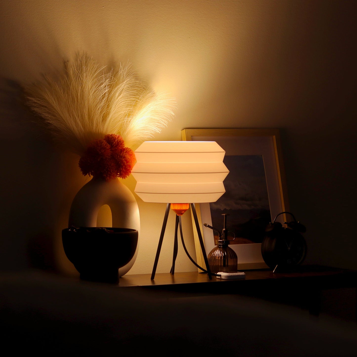 3d_printed_lamp_stacks_orange_black_orange