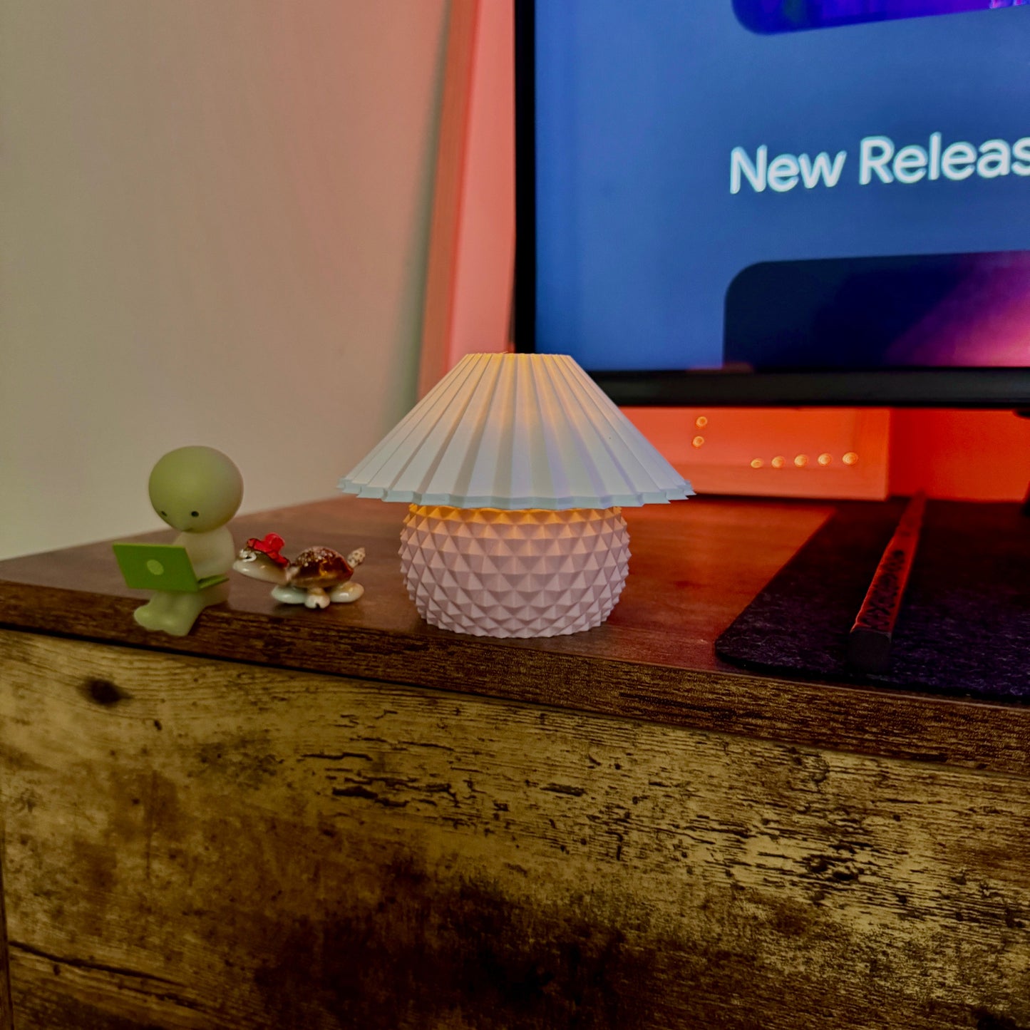 Baby Pine Lamp