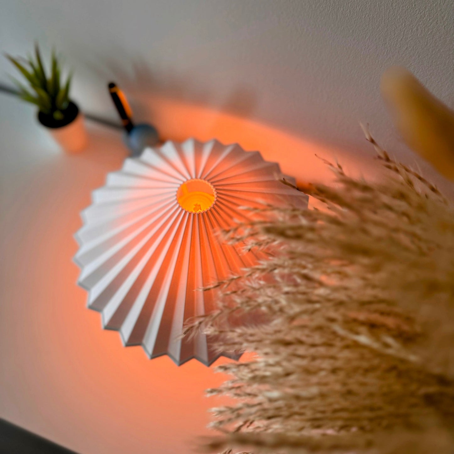 Pine Lamp - Sand